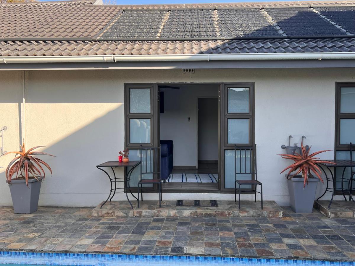 2 Op Terblanche Guesthouse Boksburg Buitenkant foto
